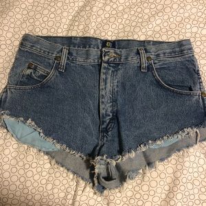 High wasted shorts